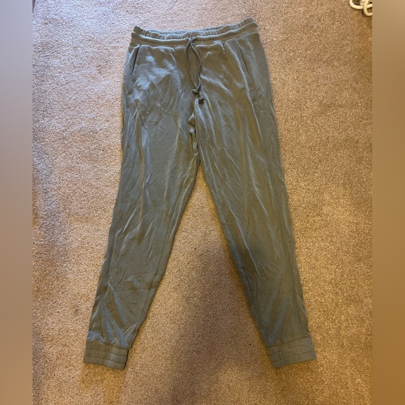 FP Movement by Free People Green Joggers - Picture 1 of 3